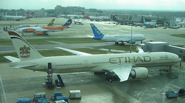 Etihad A330 London Gatwick